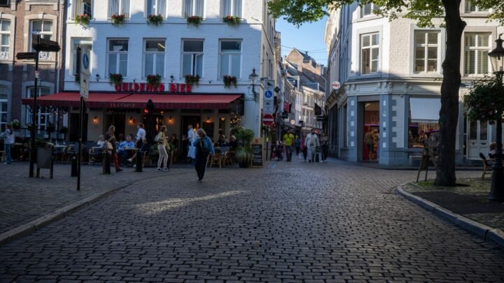 Adult companionship in Landgraaf: een respectvolle gids voor ontmoetingen in Zuid-Limburg