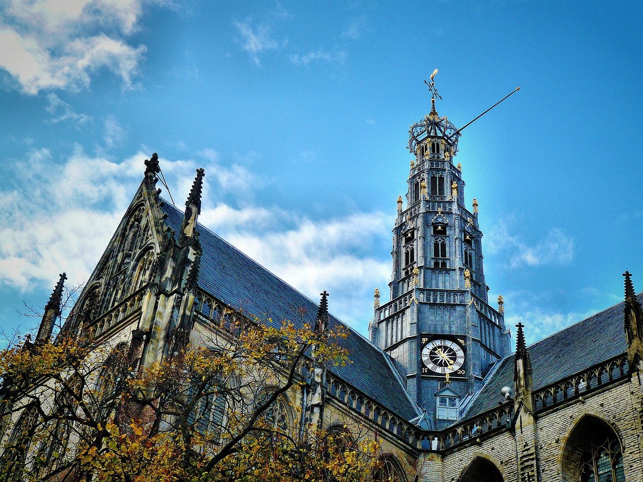 nederland, haarlem, kerk, architectuur, gebouwen, religie, vertrouwen, gebouw, wolken, lucht, gotisch, oud, mooi, natuur, tor
