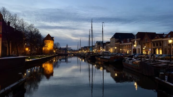 Volwassen gezelschap in Urk: een respectvolle gids voor ontmoetingen en dates